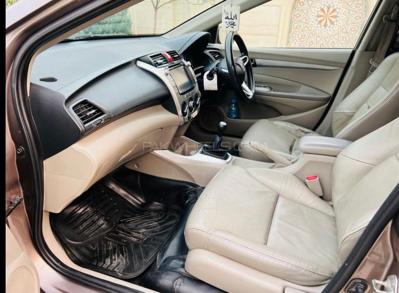 Honda City gallery thumbnail 4