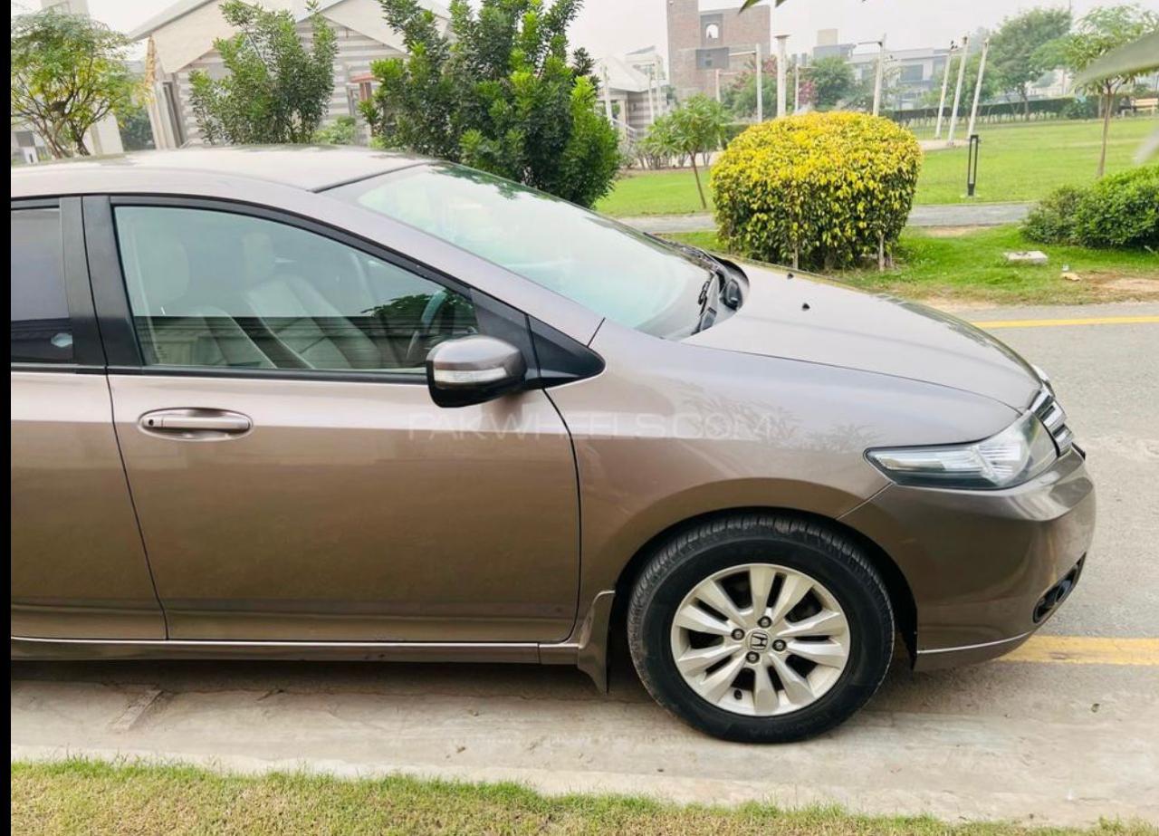 Honda City gallery thumbnail 6