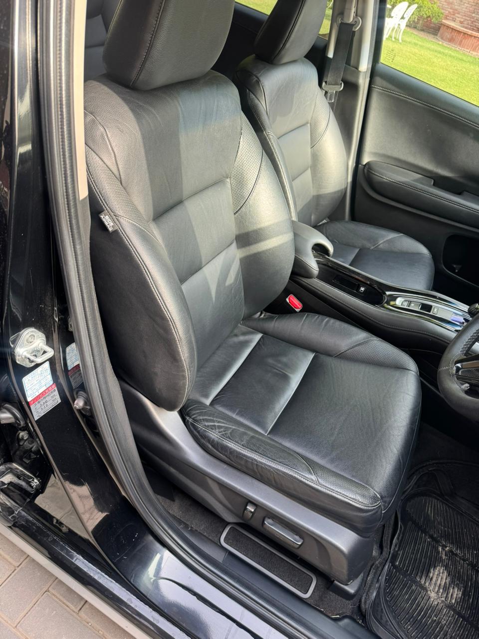 Honda Vezel Z Sensing gallery thumbnail 11