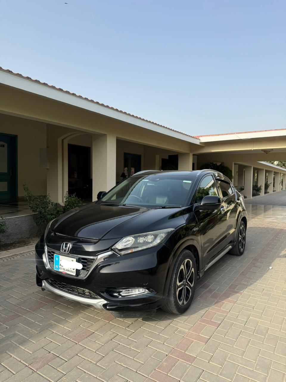 Honda Vezel Z Sensing gallery thumbnail 6