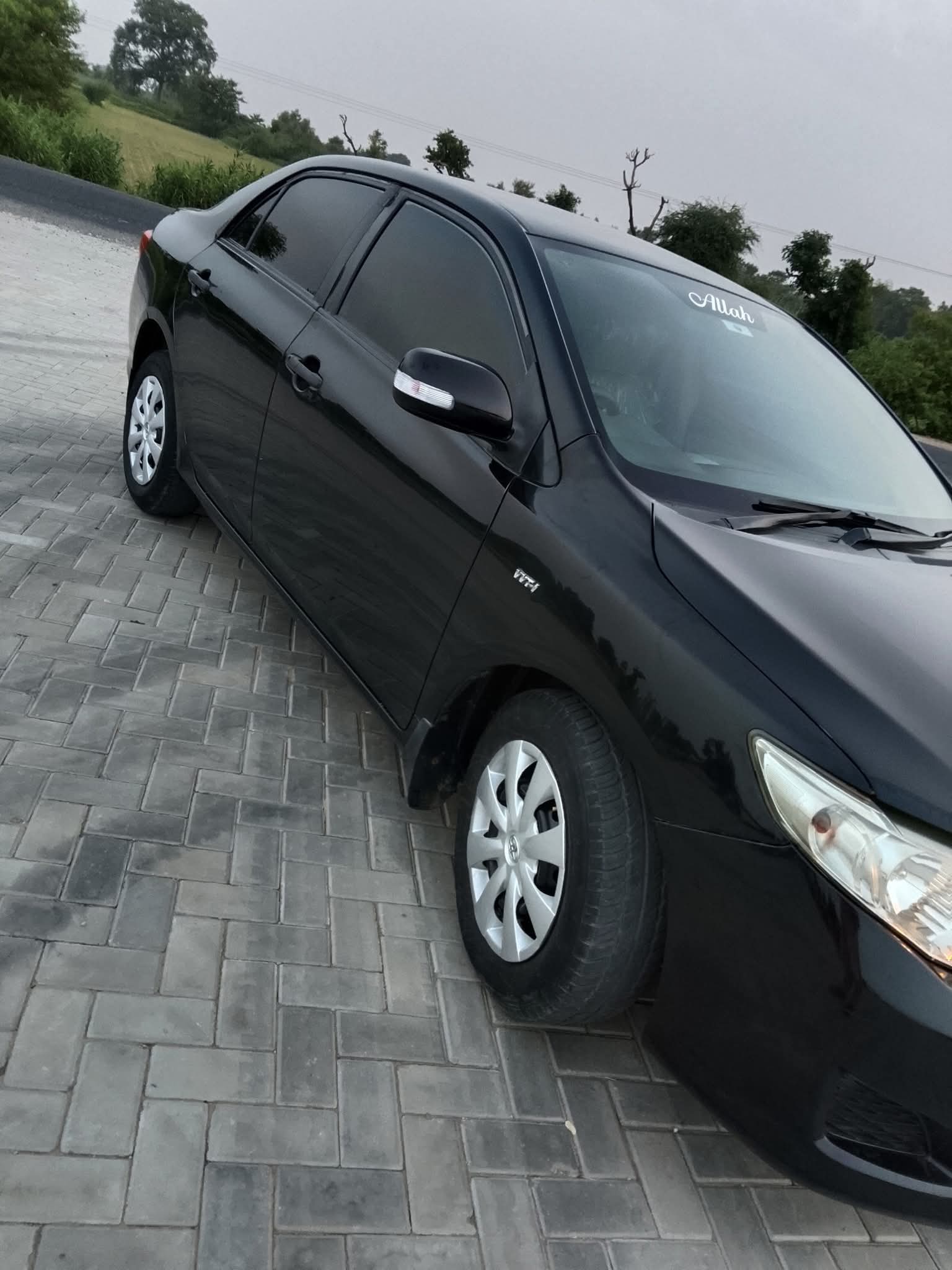 Toyota Corolla gallery thumbnail 5